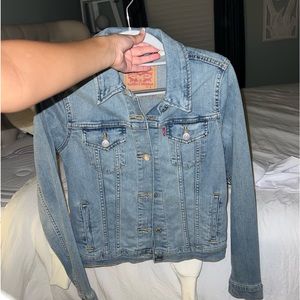 Womens Levi’s Denim Jacket